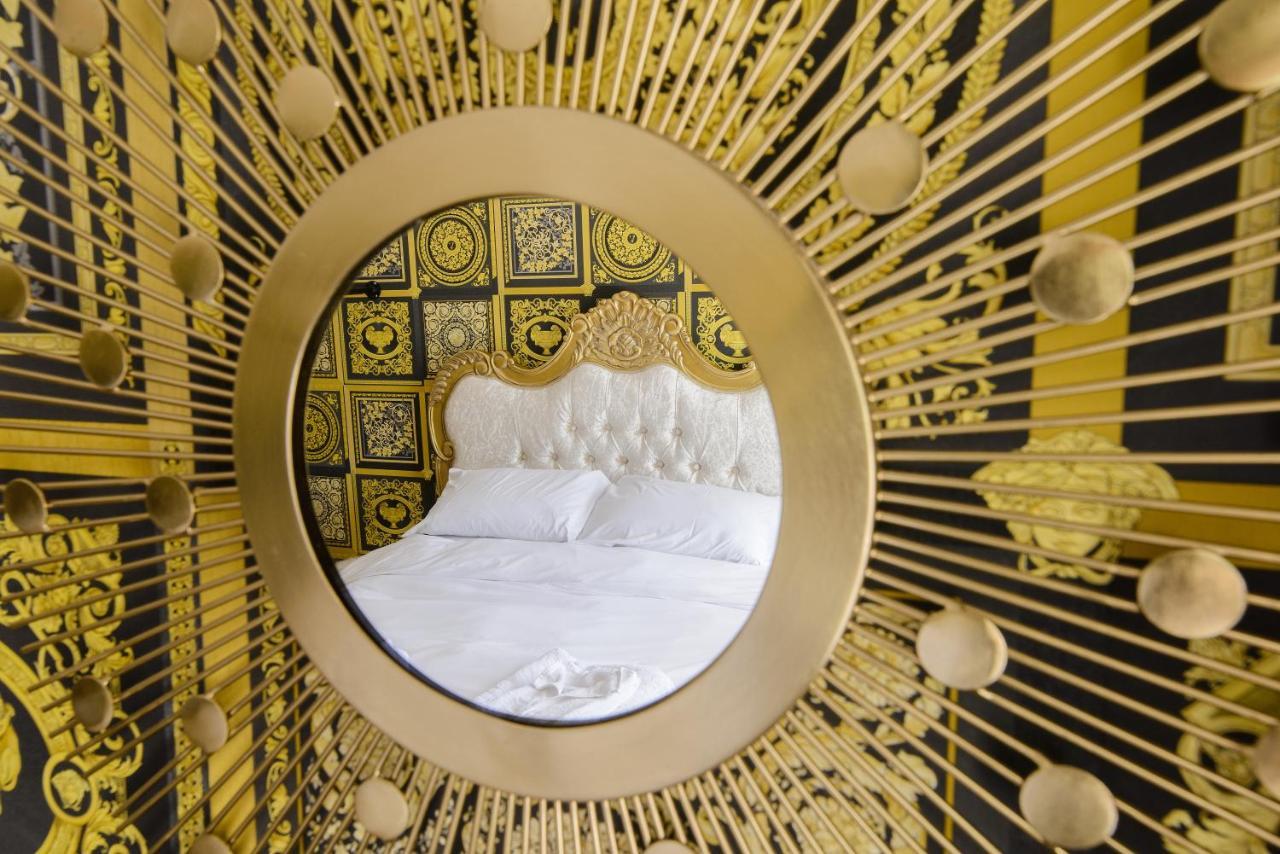 Deluxe 2 Bed Versace Bungalow Hot Tub, Sky Tv, Cinema Screen Saffron Walden Kültér fotó